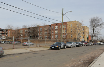 Spring Street Apartments in Hartford, CT - Building Photo - Building Photo