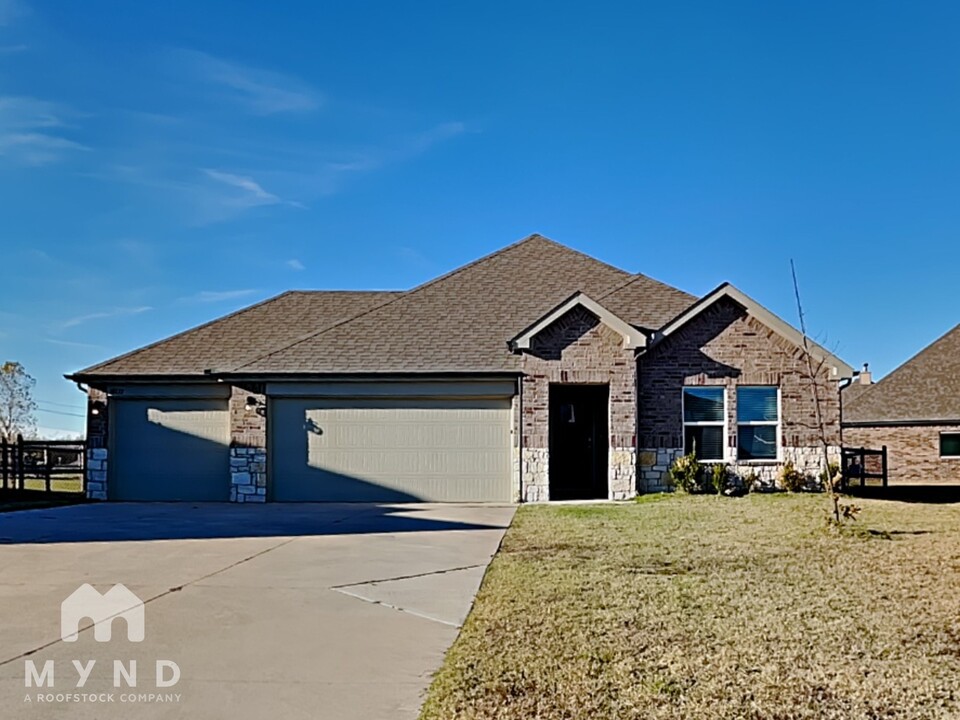 28177 E 112th Pl S in Coweta, OK - Building Photo