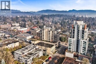 306 6th St in New Westminster, BC - Building Photo - Building Photo