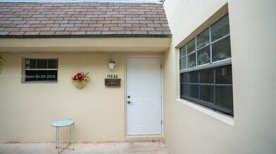 17252 SW 112th Pl in Miami, FL - Building Photo - Building Photo