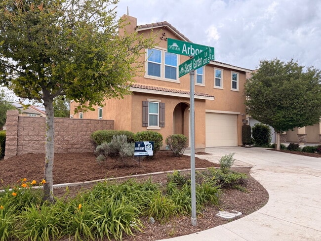 property at 3039 E Arbor Ln