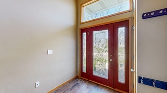 3137 Lake St NW in Rochester, MN - Building Photo