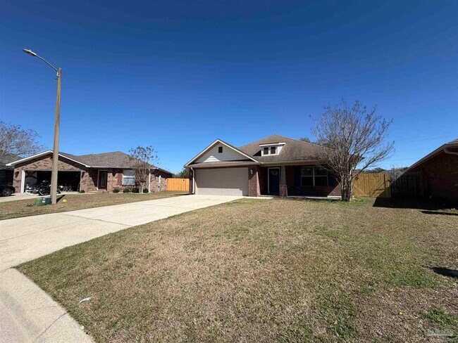 4776 Hilarita Cir in Pace, FL - Building Photo - Building Photo