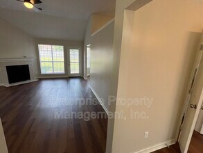 5628 Autumn Valley Dr in Memphis, TN - Building Photo - Building Photo