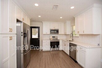 8334 Canaan Dr in Columbus, GA - Building Photo - Building Photo