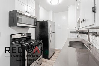 1117 Laurel Ave in West Hollywood, CA - Building Photo - Building Photo