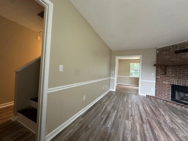 225 Cook St in Cartersville, GA - Foto de edificio - Building Photo