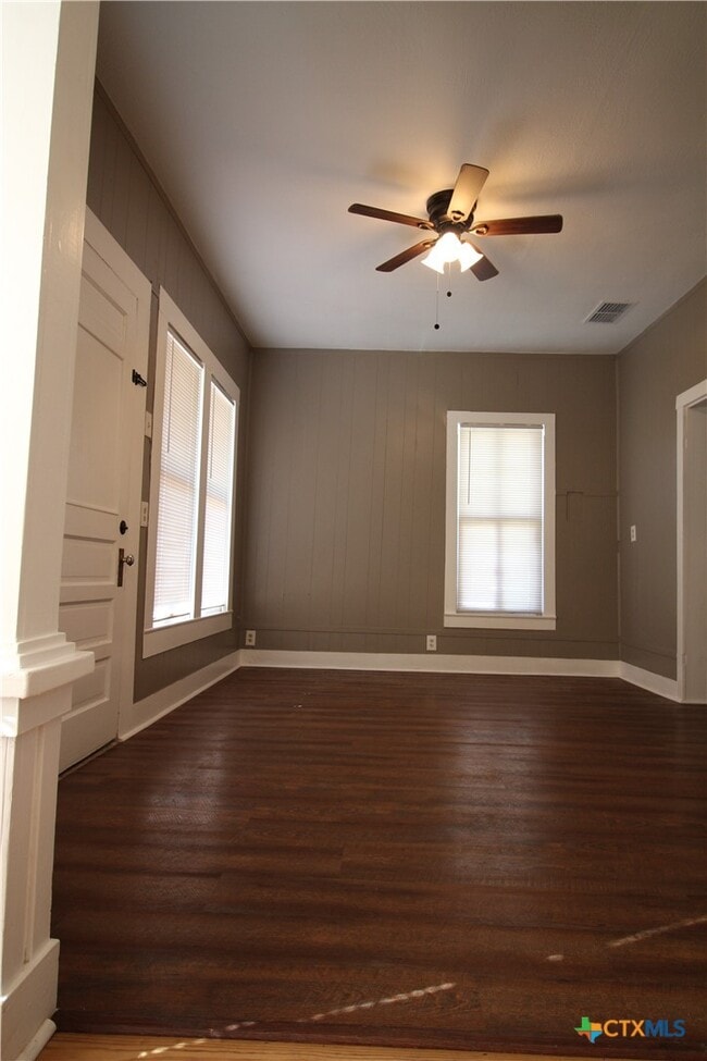 property at 516 E Mountain St