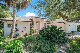 129 Signature Dr in Melbourne Beach, FL - Building Photo