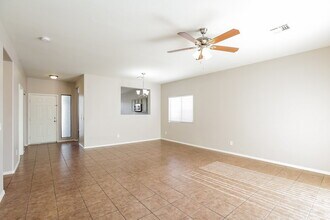 1103 W Vineyard Rd in Phoenix, AZ - Building Photo - Building Photo