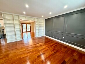 540 Valleywood Rd in Millersville, MD - Foto de edificio - Building Photo