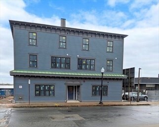1901 Purchase St in New Bedford, MA - Building Photo