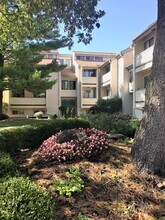 2101 Melrose Dr in Champaign, IL - Building Photo - Building Photo
