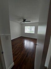 4520 NW 107th Ave in Doral, FL - Foto de edificio - Building Photo