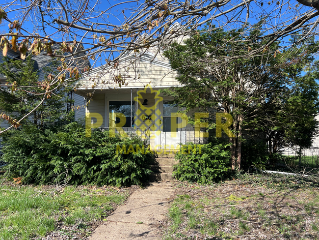 property at 4037 Old Riverside Dr