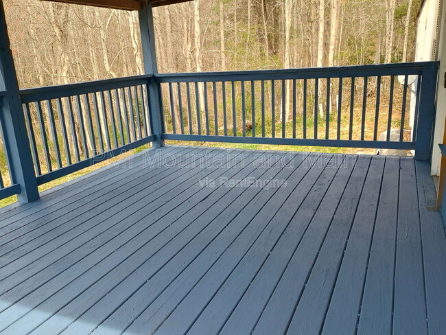 26 Misty Mountain Way in Candler, NC - Building Photo - Building Photo