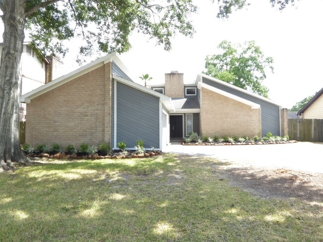 21311 Park Mt Dr