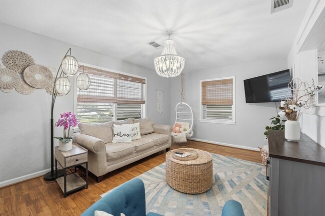 property at 3101 Kleinmann Ave