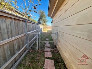 2811 NW 21st Pl in Lawton, OK - Foto de edificio - Building Photo