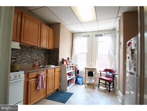 2642 Brown St in Philadelphia, PA - Building Photo - Building Photo