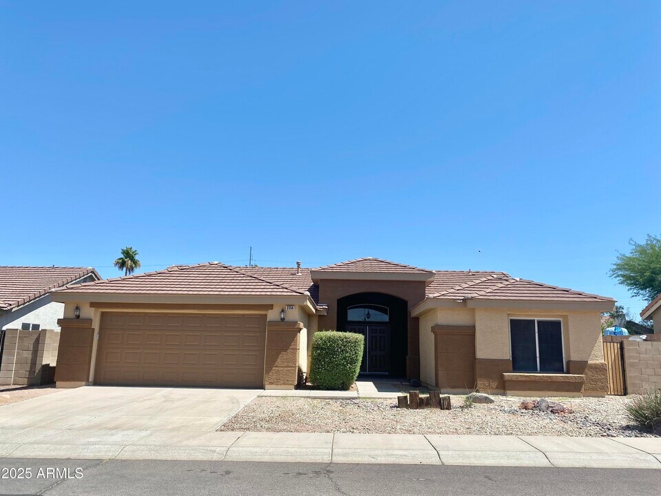 3356 E Escuda Rd in Phoenix, AZ - Building Photo