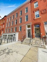 2205 N Charles St in Baltimore, MD - Building Photo
