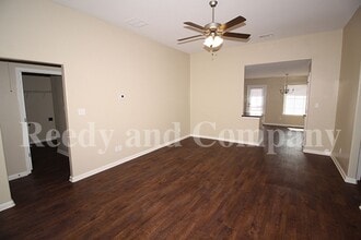 5023 Acorn Dr in Memphis, TN - Building Photo - Building Photo