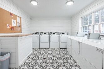Rivers Edge in North Augusta, SC - Foto de edificio - Interior Photo