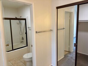 4791 Lago Dr in Huntington Beach, CA - Building Photo - Building Photo