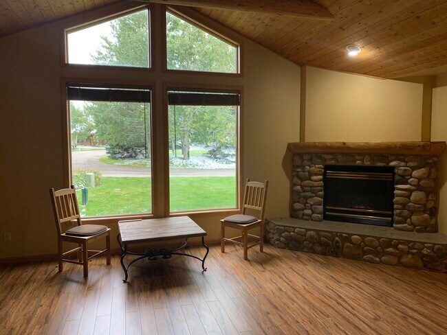 10 Mountainbrook Dr in Red Lodge, MT - Building Photo - Building Photo