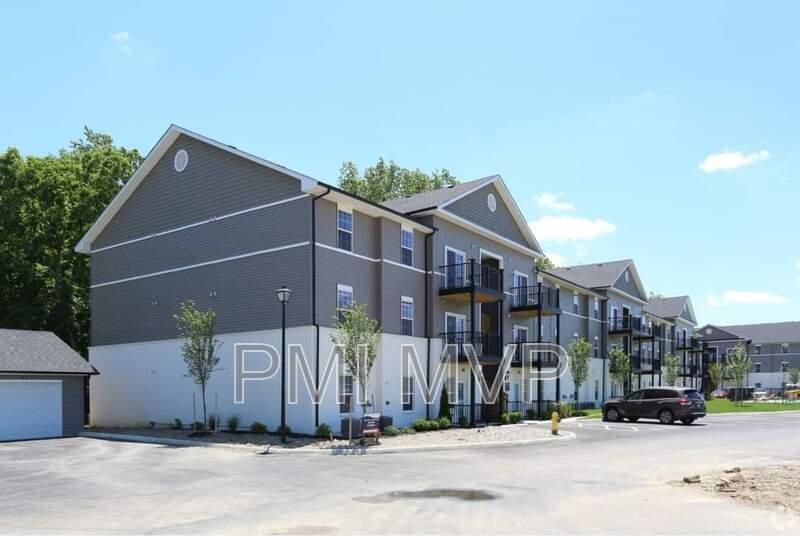 904 Taylor Station Rd in Columbus, OH - Building Photo