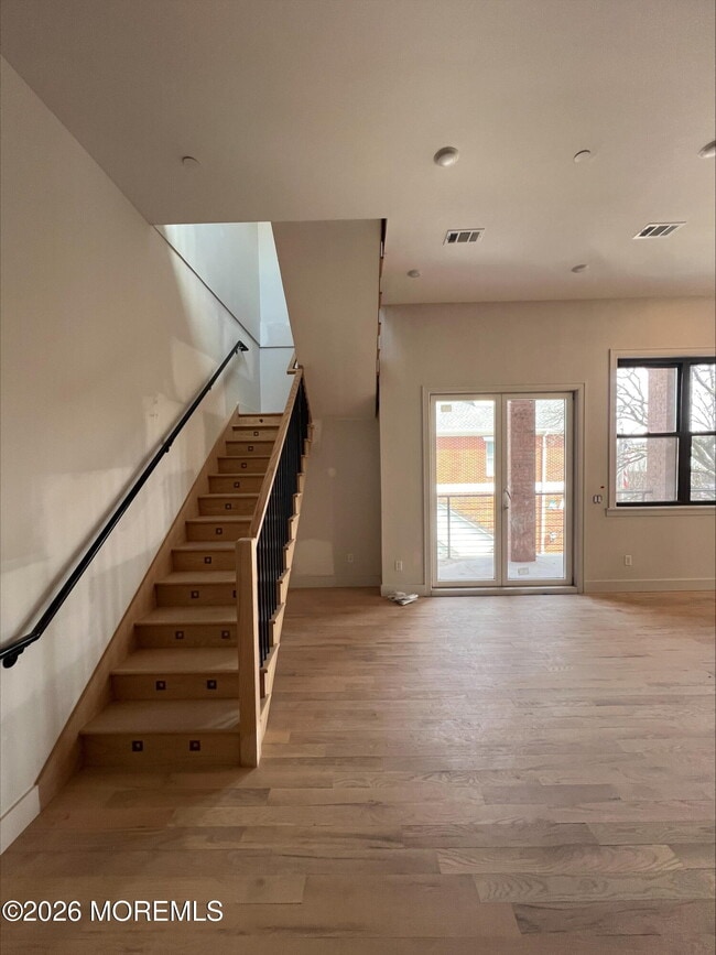 42 Monmouth St in Red Bank, NJ - Building Photo - Building Photo