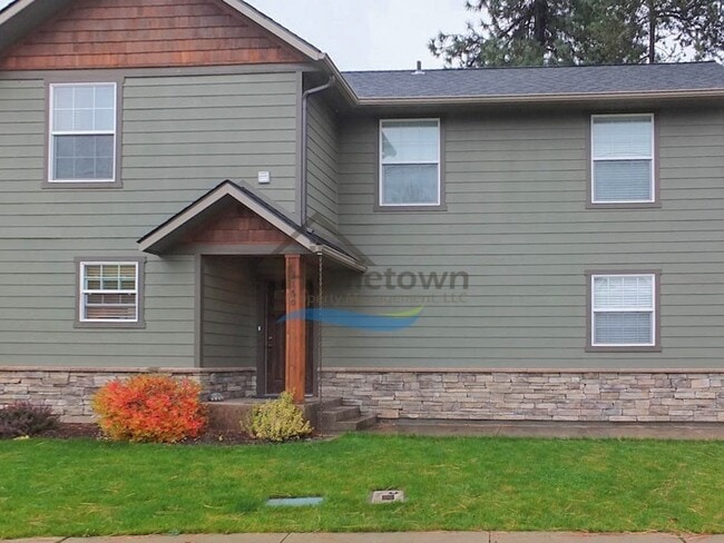 3160 N Honeysuckle Dr in Coeur d'Alene, ID - Building Photo - Building Photo