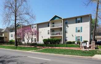 MacKenzie Place - Available for Fall!