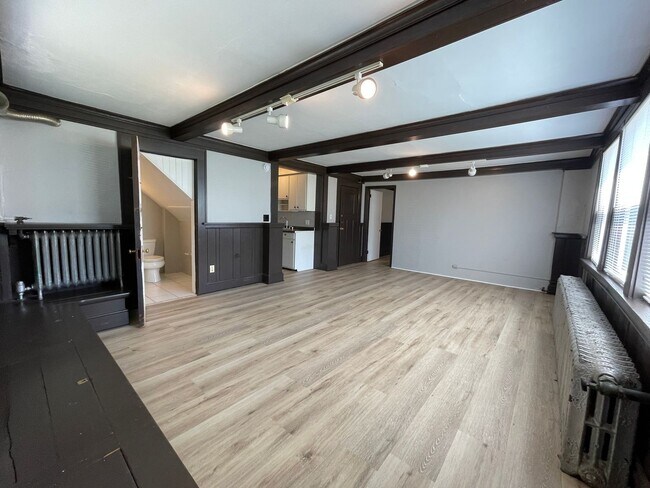 2118 Pillsbury Ave in Minneapolis, MN - Building Photo - Building Photo