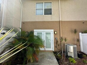 4330 Tyler Cir N in St. Petersburg, FL - Building Photo - Building Photo