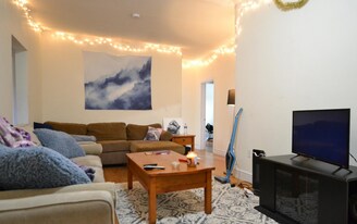 316 Saint Paul St, Unit 3 in Brookline, MA - Building Photo