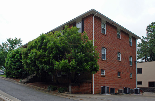 120 Cox Ave in Raleigh, NC - Foto de edificio - Building Photo