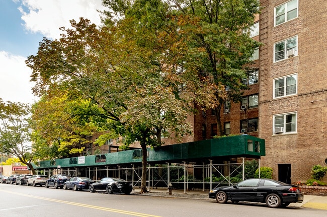 The Forester in Forest Hills, NY - Building Photo - Building Photo