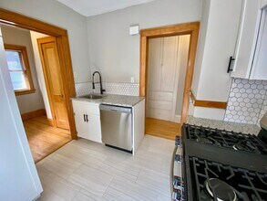 3448 Girard Ave S in Minneapolis, MN - Building Photo - Building Photo