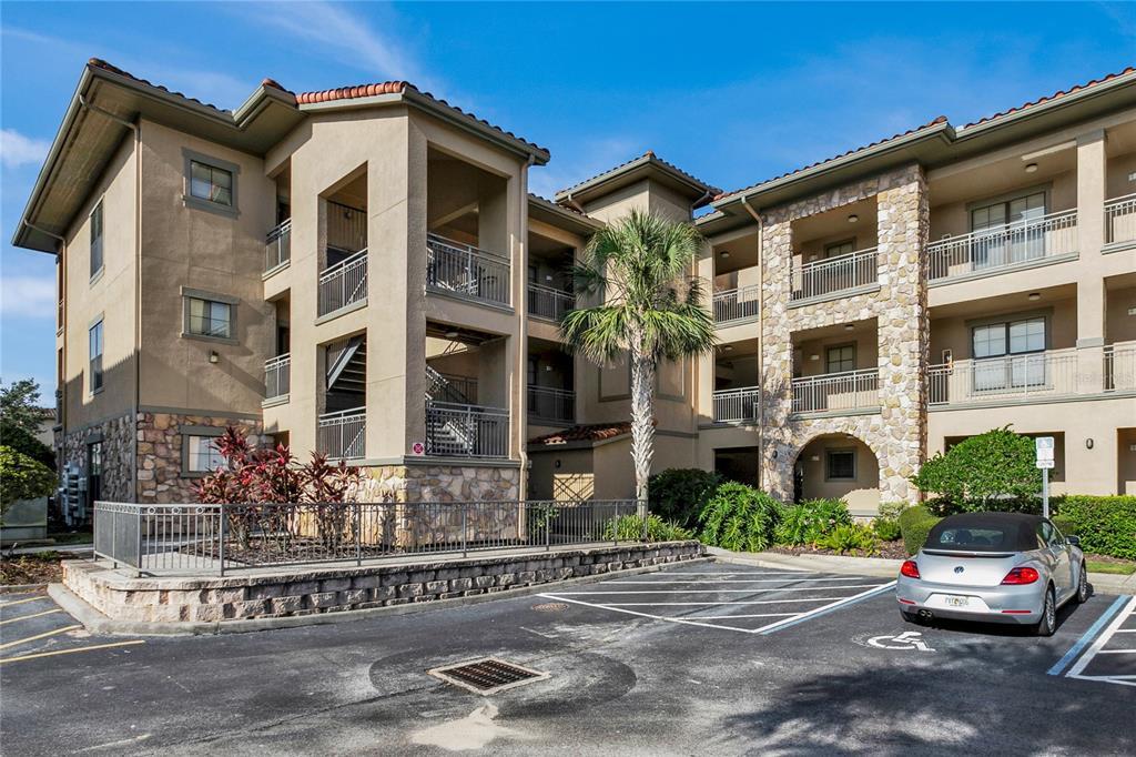 903 Charo Pkwy in Davenport, FL - Building Photo