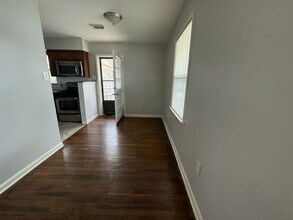 303 S Valentine St, Unit 303 in Little Rock, AR - Building Photo - Building Photo