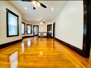 85 Albion St, Unit 1 in Medford, MA - Building Photo - Building Photo