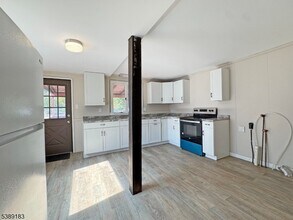 173 Market St in Belvidere, NJ - Building Photo - Building Photo