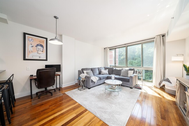 property at 800 Jackson St