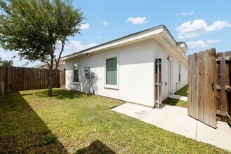 4709 Magnolia Ave in McAllen, TX - Building Photo - Building Photo
