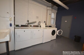1334 Commonwealth Ave, Unit 28 in Boston, MA - Building Photo - Building Photo