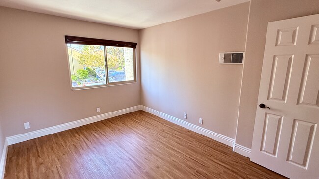 3131 Via Alicante, Unit 201 in La Jolla, CA - Building Photo - Building Photo