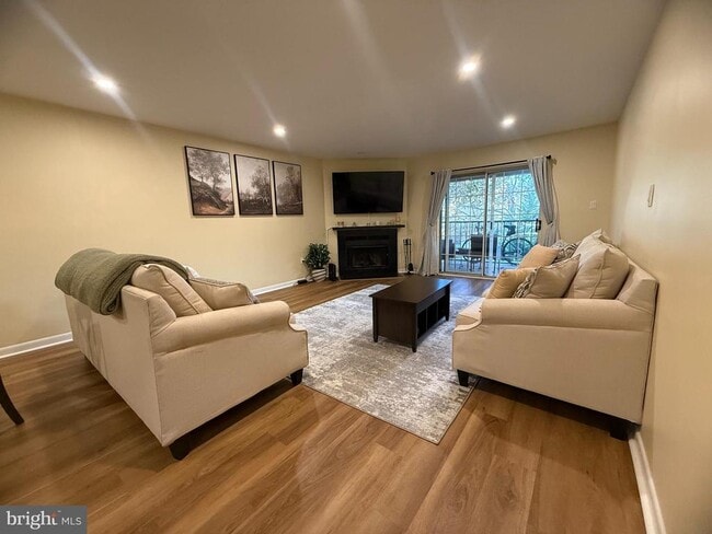 property at 180 Valley Stream Cir