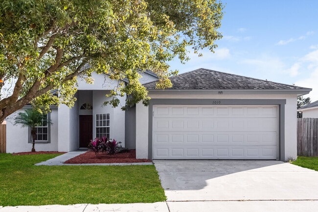 property at 1010 Malletwood Dr